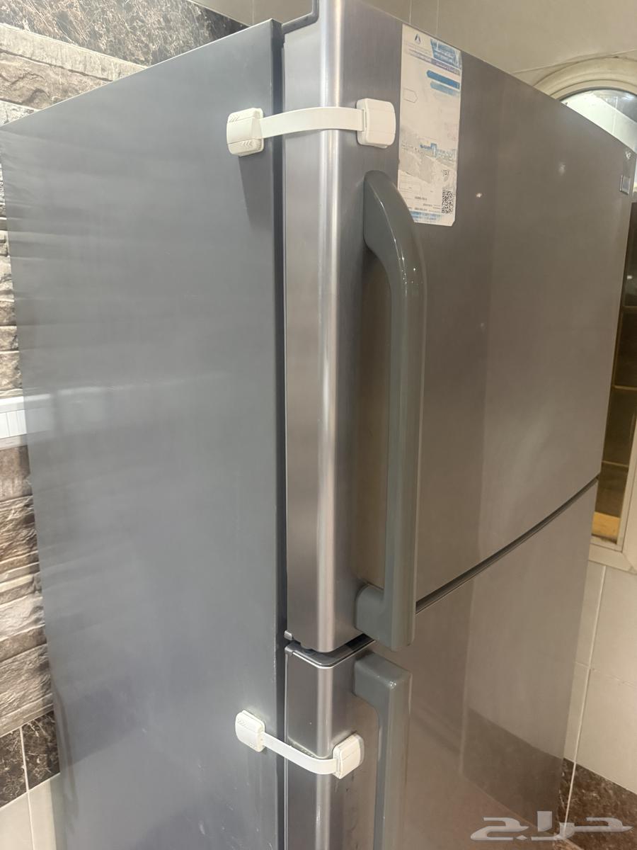 ثلاثه كبيره للبيع64667511359233110