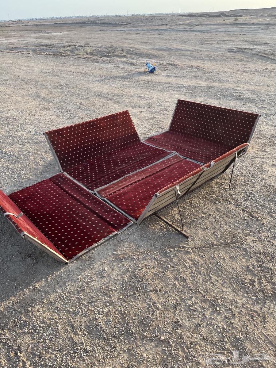 منقل وجلسات شبه جديده ومخاد مع جلسات64672435417730110