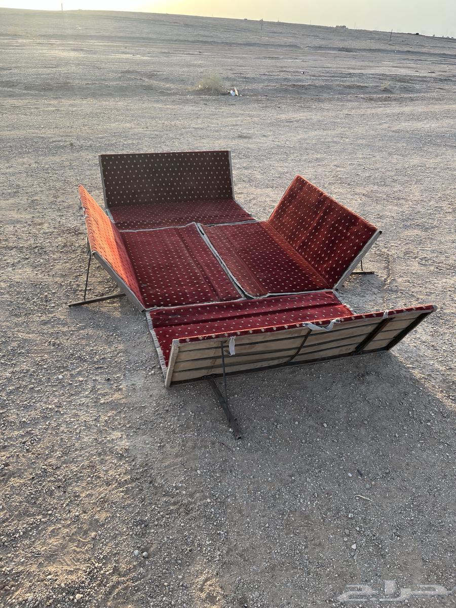 منقل وجلسات شبه جديده ومخاد مع جلسات64672435417730111