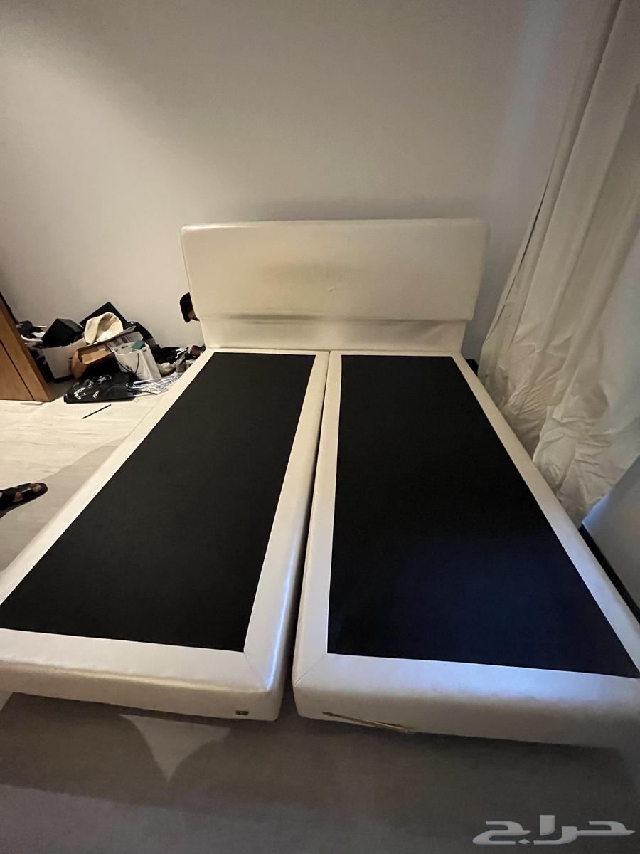سرير ايكيا مع مرتبة وكوميدينو للبيع المستعجل64672832678273113