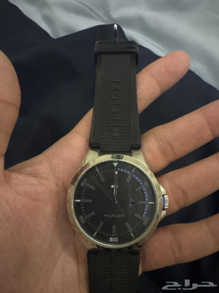 للبيع ساعة Tommy Hilfiger أصلية (نظيفة على السوم)64676249329025110