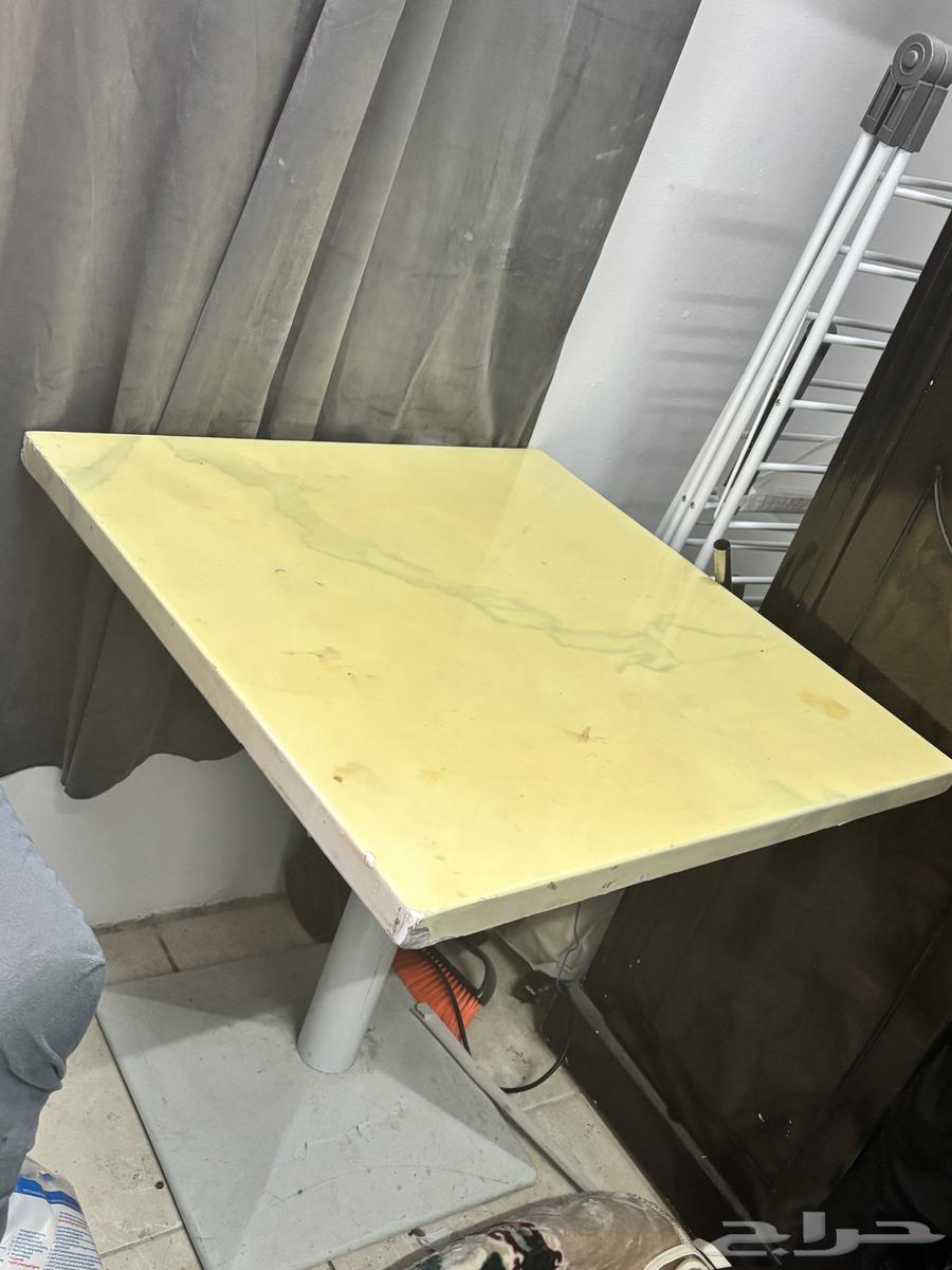 Chair and Table64668481185282110