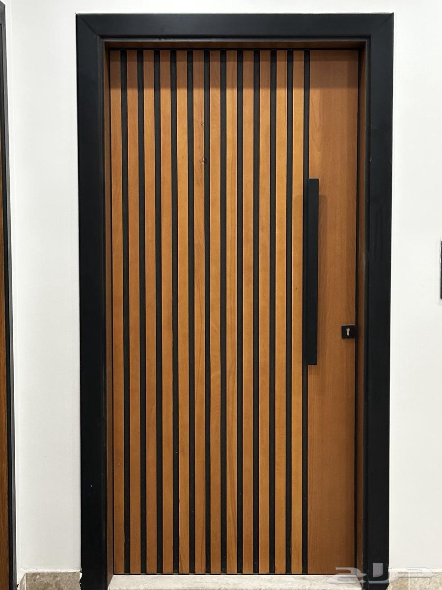 باب خارجي للشقة64676071575683111