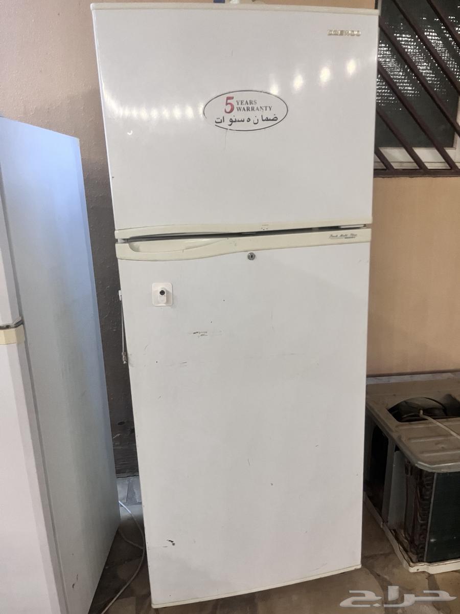 للبيع مكيف شباك وثلاجة64674746183426112