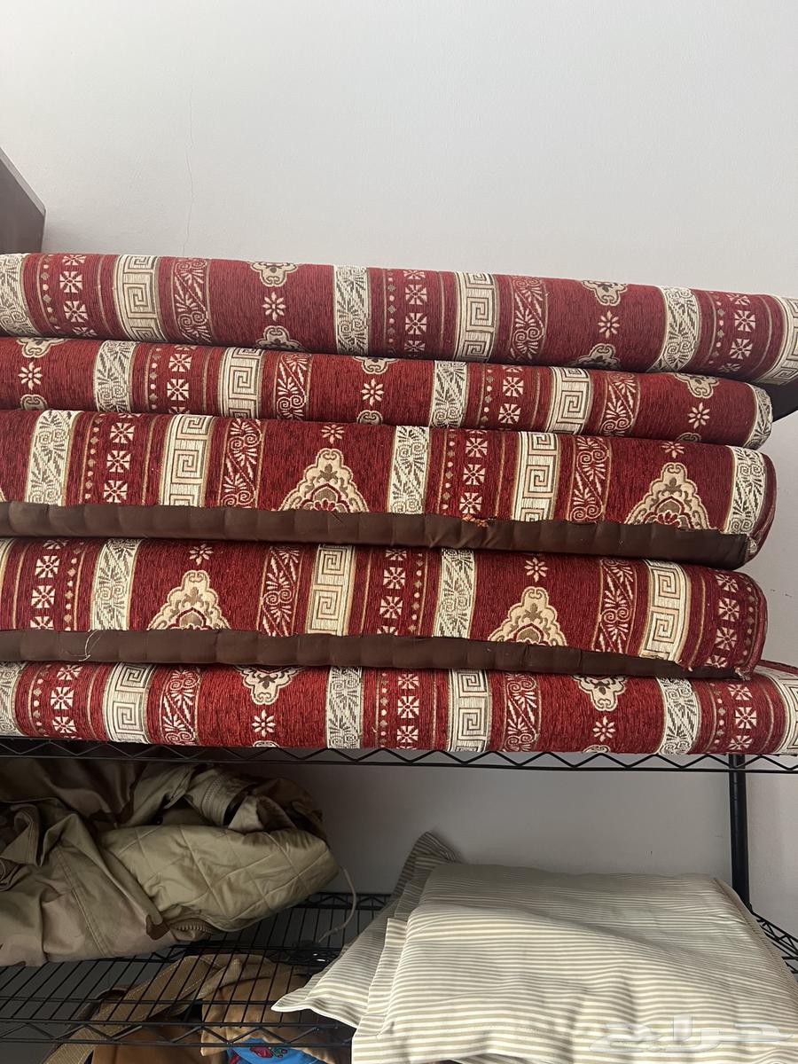 خمس تكايات شبه جديده64666343479939110