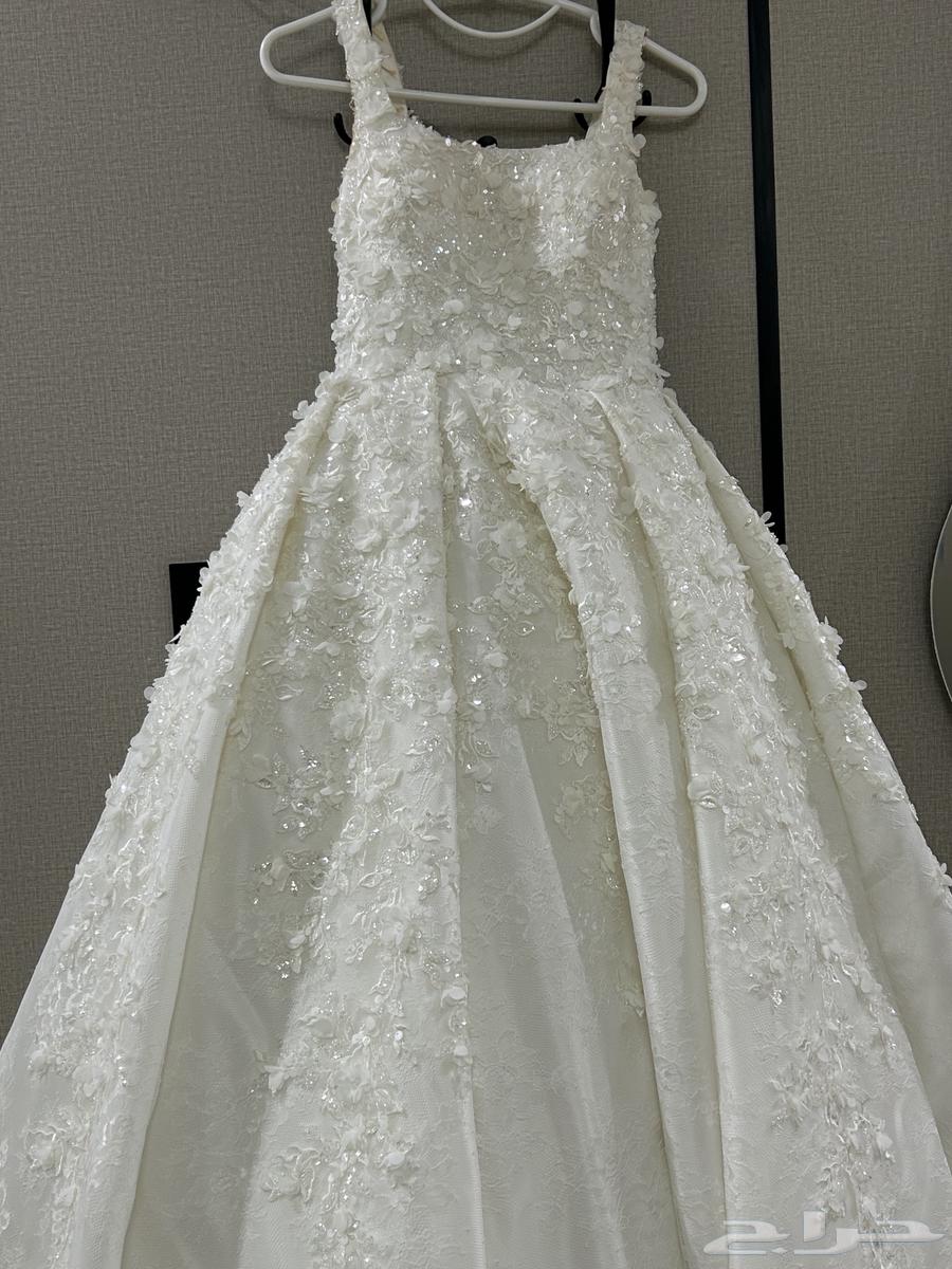 فستان زفاف راقي وفاخر64673316709505111