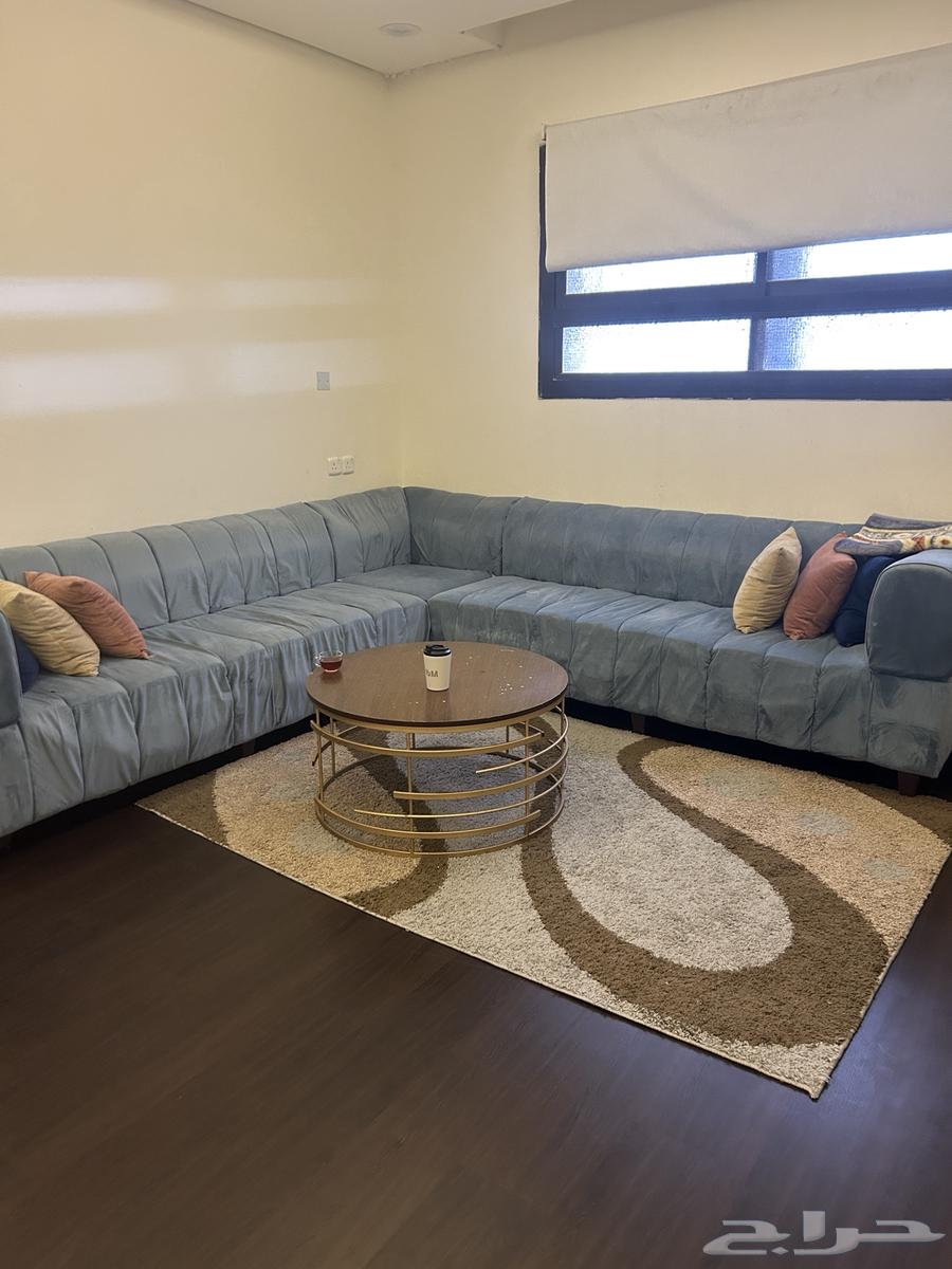 ركنة حرف L بحالة جيدة64674644889091113