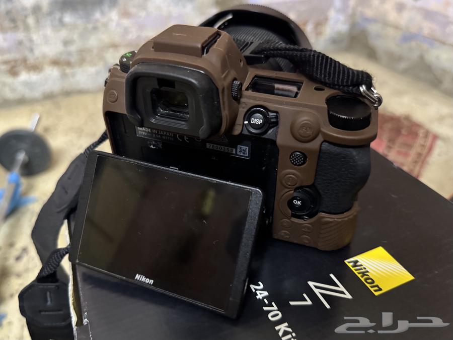 كاميرا نيكون z764670622904451112