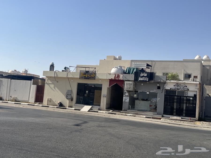 محلات تجاريه وغرف عمال للبيع64149883555713112