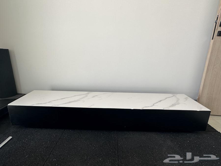 للبيع طاولة تلفزيون وطاولة قهوة64672435434499110