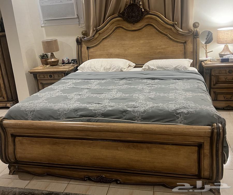 غرفة نوم خشب64674695763714110
