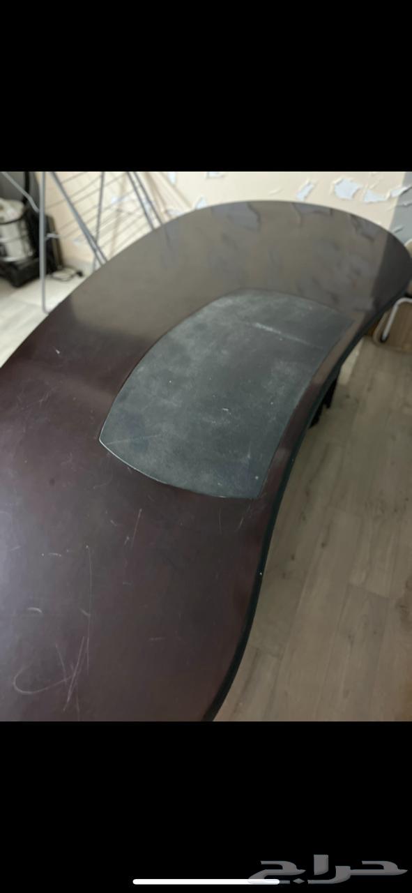 طاولة مكتب للبيع64667511384321112