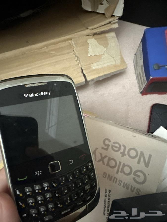 فرصة لهواة الجوالات القديمة والقطع المميزة64668592390402110