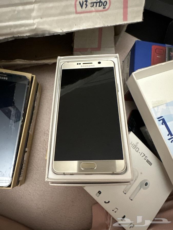 فرصة لهواة الجوالات القديمة والقطع المميزة64668592390402113