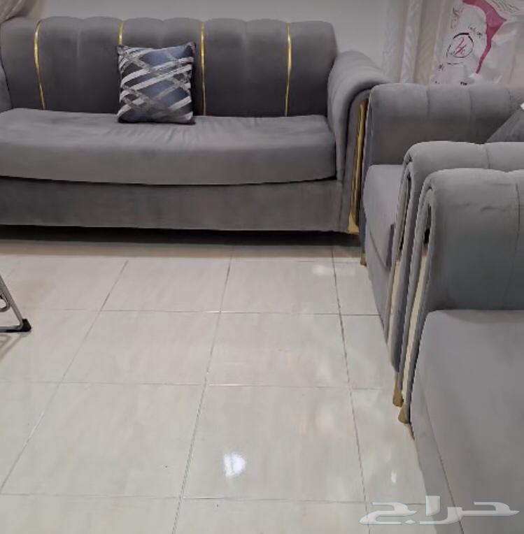 كنب شبه مستخدم نظيف جدا جدا مكون من 6 قطع64676414944001110