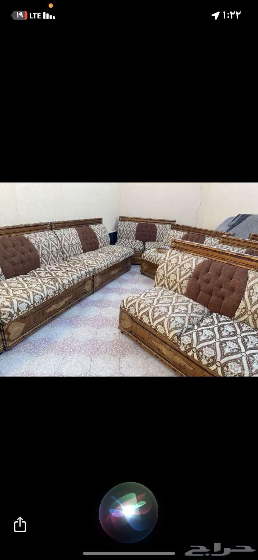 كنت مع مخاد وطاولات للبيع فيه عيوب السعر المناسب لك64666772616833112