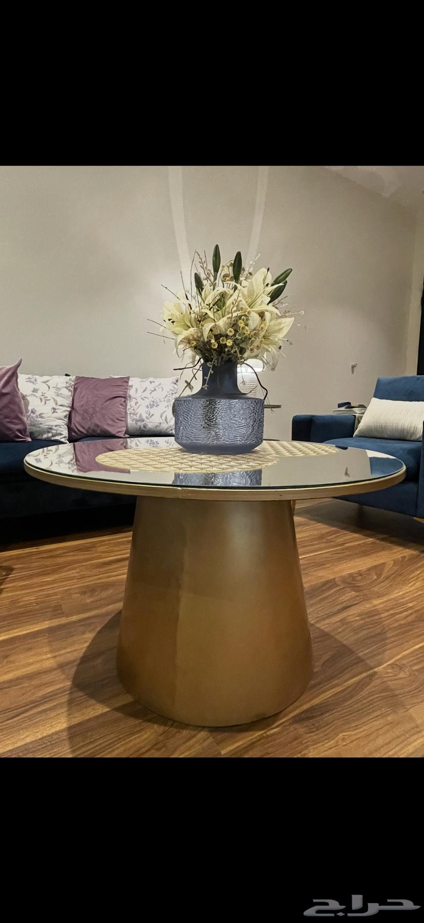 طاولات طقم للبيع64673926338434110