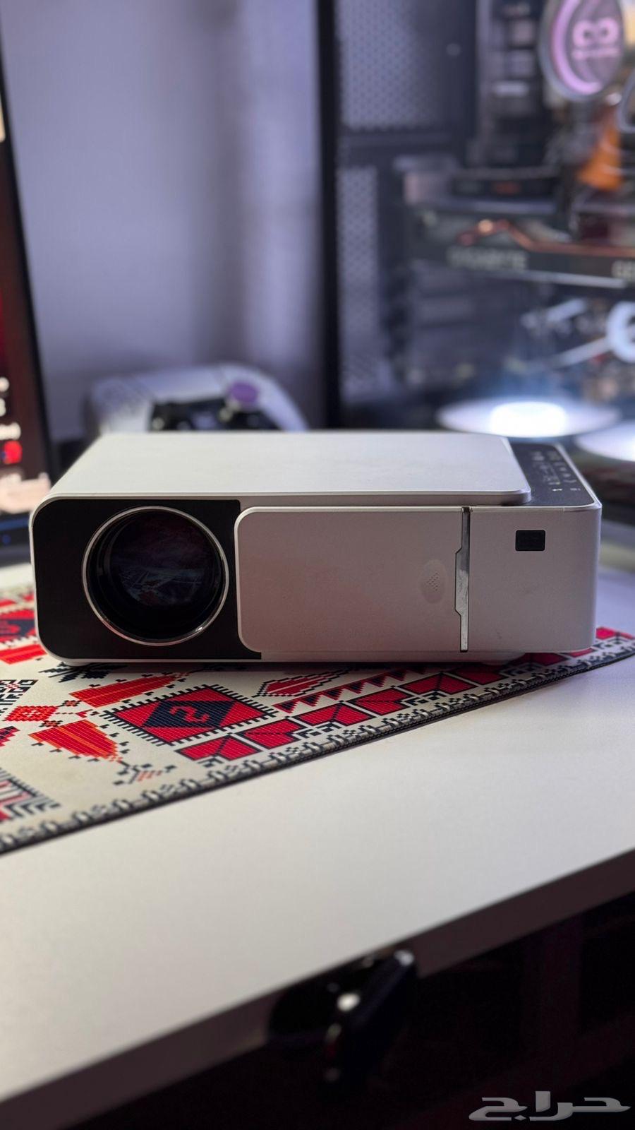 بروجكتر64668205424131110