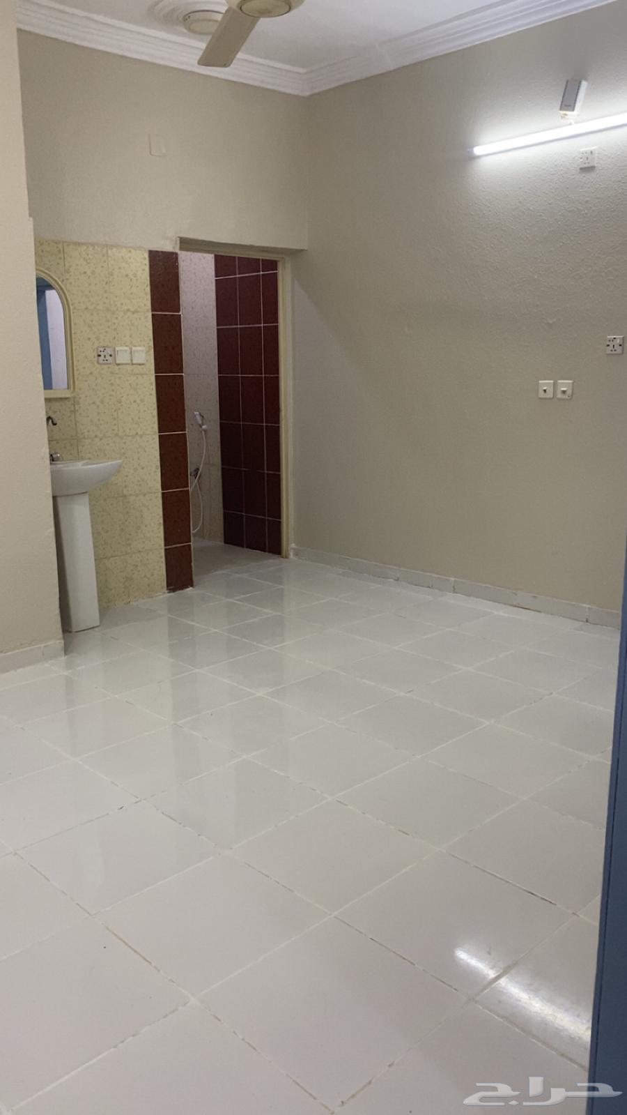 Enter and see inside Al-Ma3boj64658350437250112