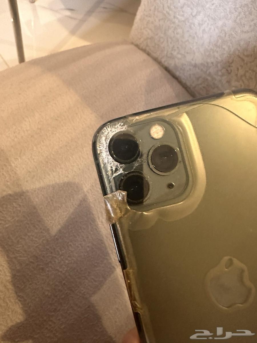 ايفون 11 وايفون 1464682668218753112