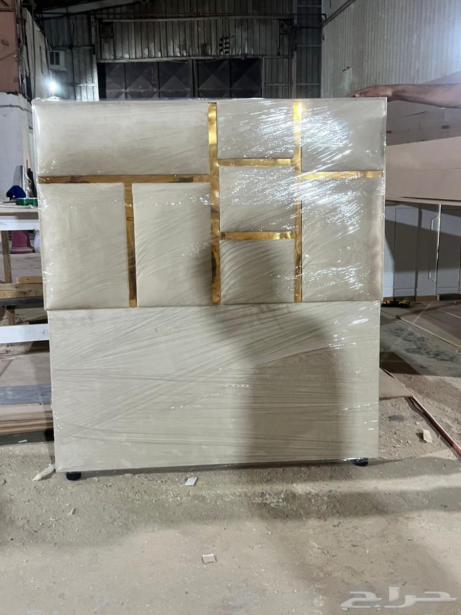 Custom and Ready-Made Beds64482295390594114