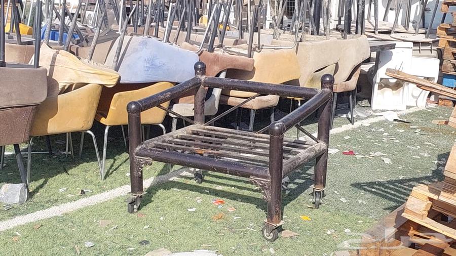 كراسي حديد ابو كفرات 22 و10 كراسي كبير بدون كفرات حديد64169994088065111