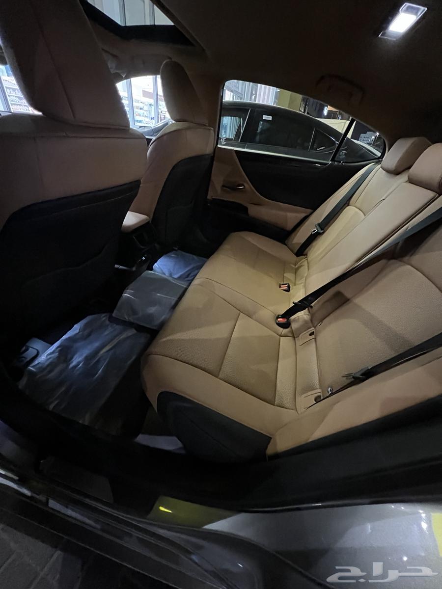 Driving to Bahrain, delivery from Dammam and Khobar to Bahrain and vice versa64169760995585110