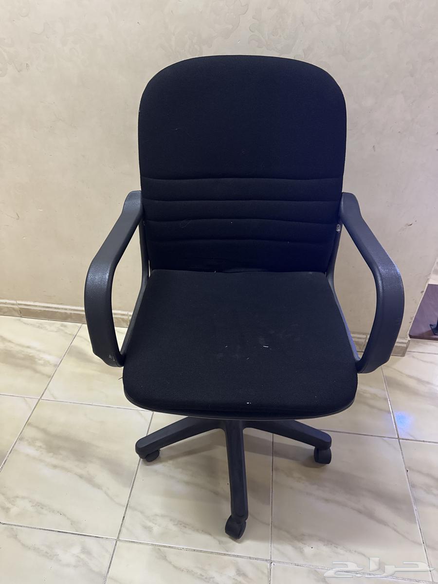 كرسي مكتب نظيف لا يوجد فيه عيوب64686577516545110