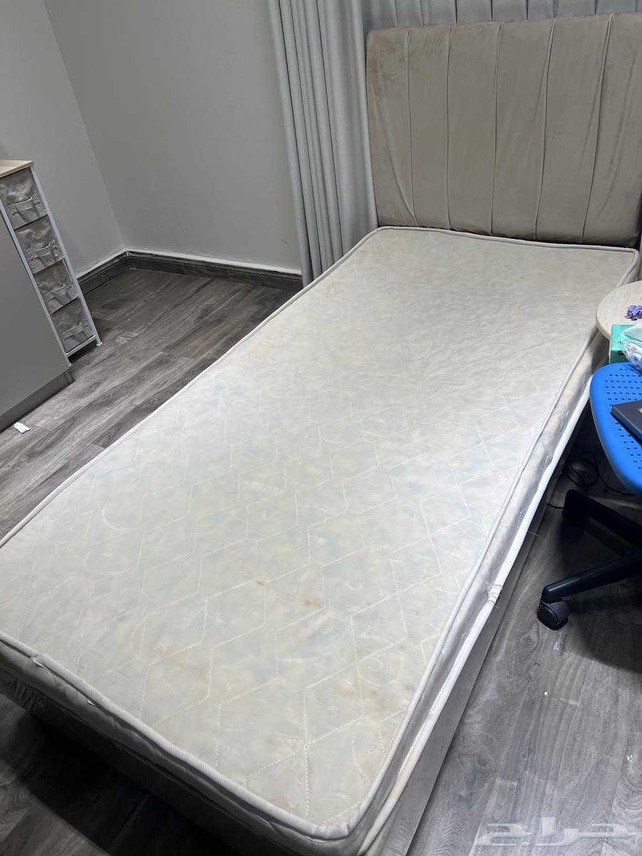 سرير نفر للبيع64682265790978110