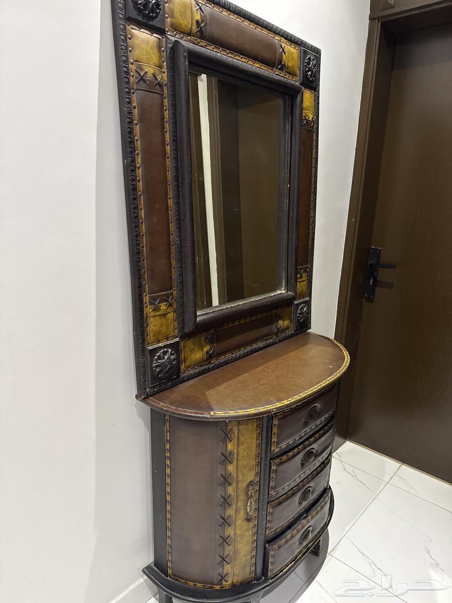 دولاب مدخل جلد64679973282817110