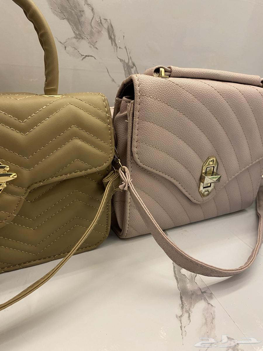 عندي مجموعه من الشنط مستعمله . كل شنطة لحالها ب 5 ريال ..64681565963395113