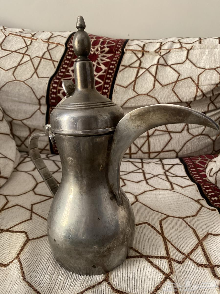 دلة السيف قديمة عالسوم64679710561793110