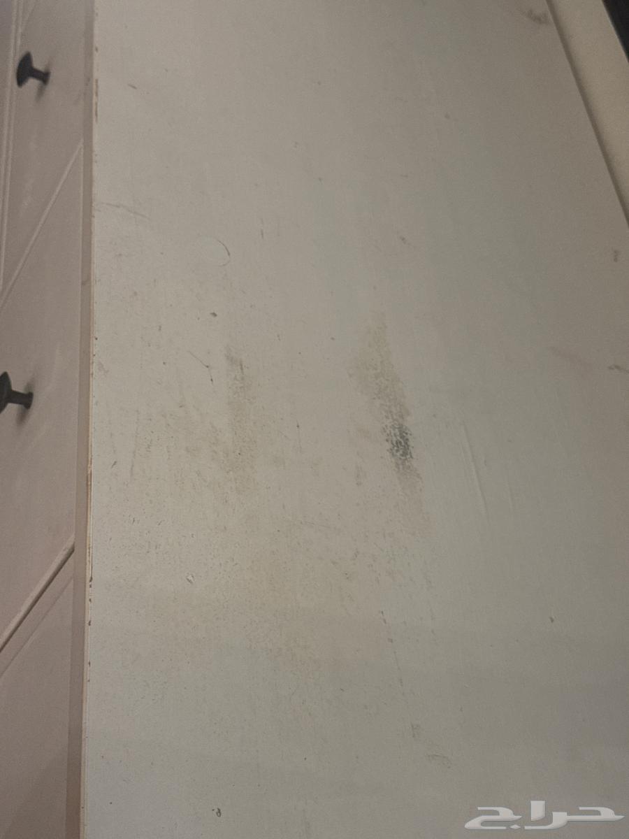 والله نضيفه بس تحتاج تنضيف عميق و كمان العيوب واضحه بصوره64677023831809111