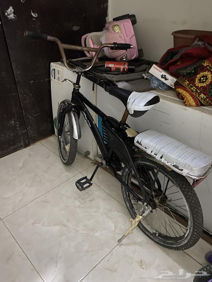 Hello, I'm selling a Rambo bicycle; the reason is that I want to buy an Indonesian Rambo.64685006288898110
