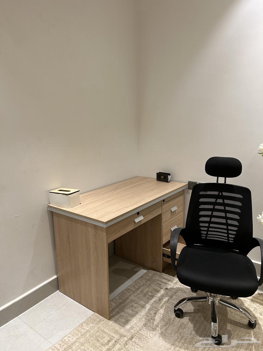 L-shaped Office Desk, Chair, and Sofa64676706860033111
