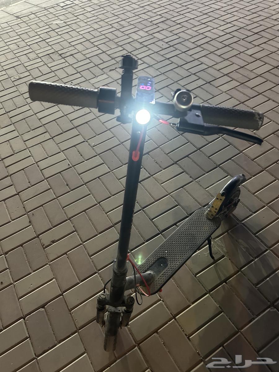 سكوتر شومي للبيع نضيف64686437858306111