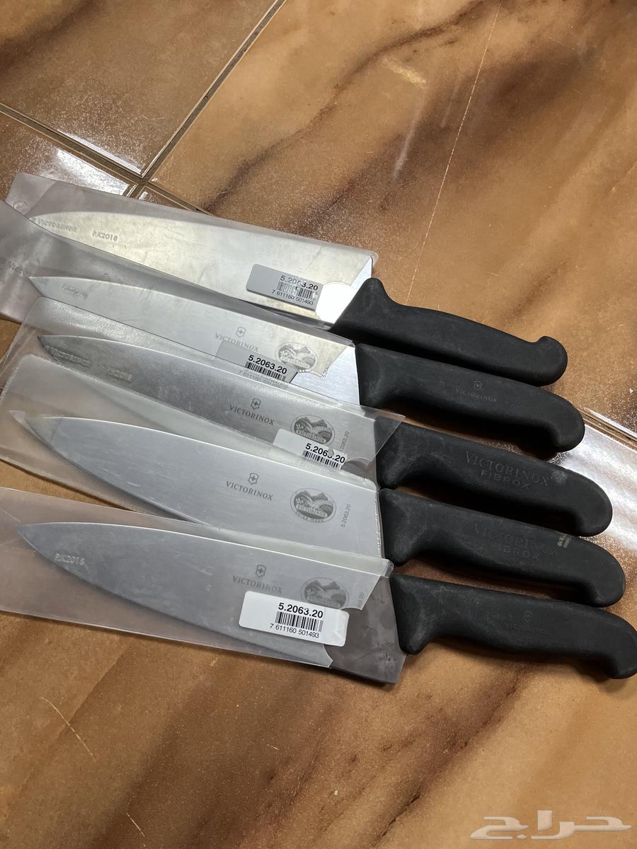 للبيع سكين سويسري جديد Victorinox64679111781634110