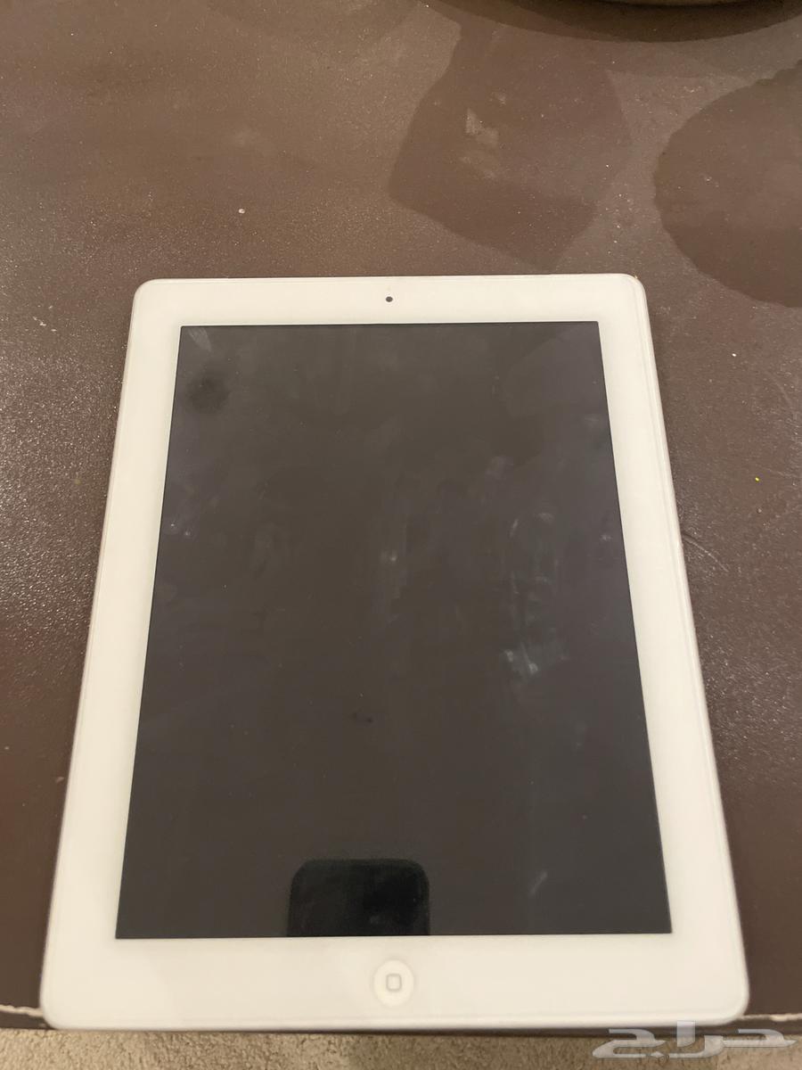 ايباد الجيل الرابع نظيف وأي فأي و شريحه64682227540738110