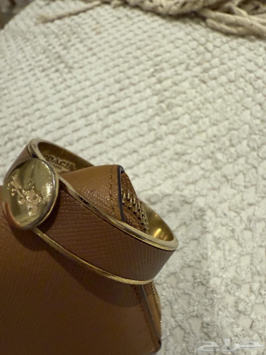 اسواره كوتش ذهبي مع بني64678764635011111