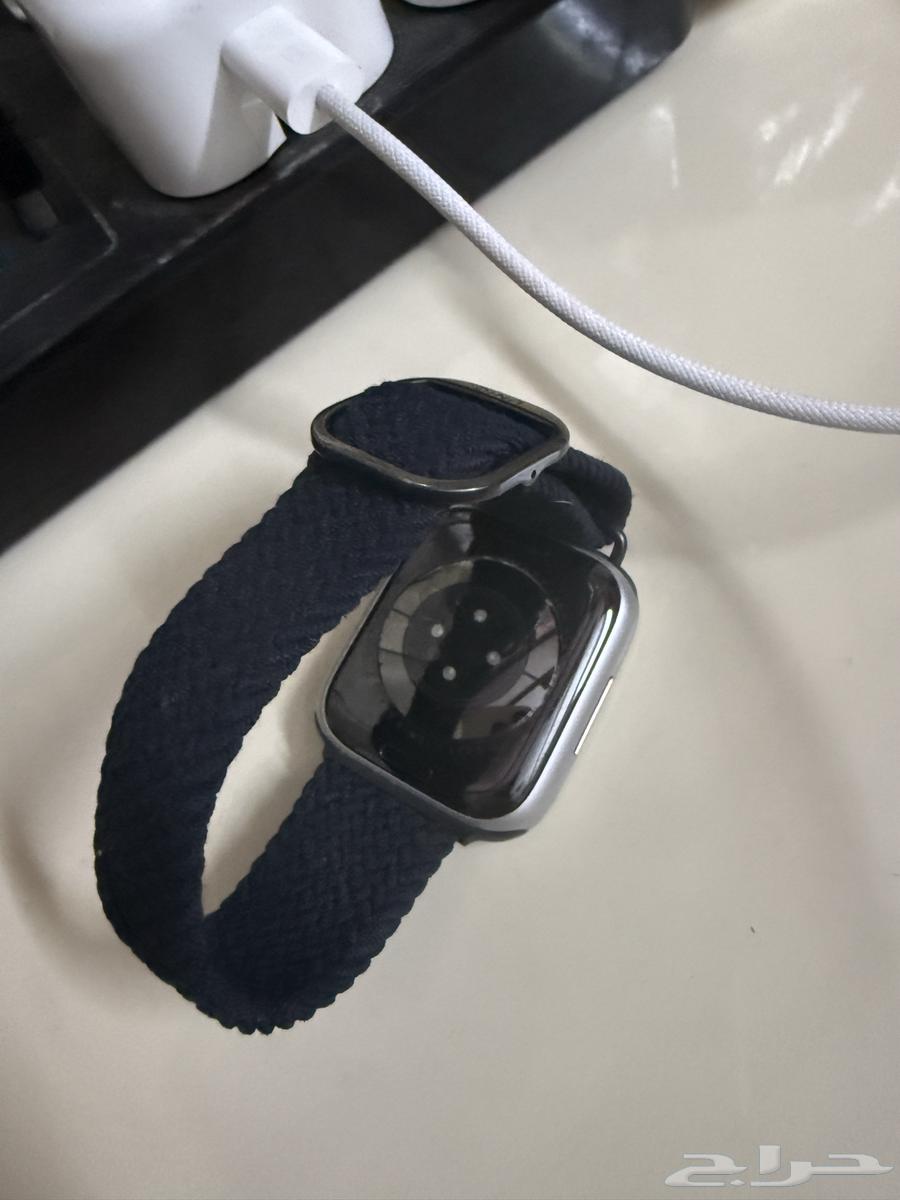 ساعه ابل 964679462448002110