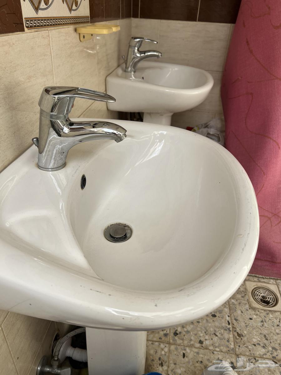 مغاسل عدد 5 مع الخلاطات64680911750915112