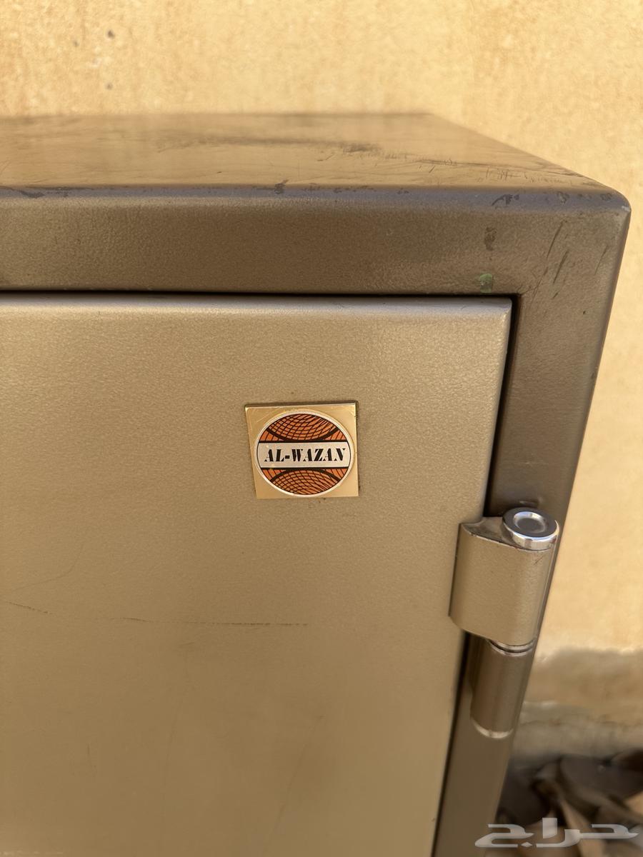 Safe or Vault for Sale64680999610114112