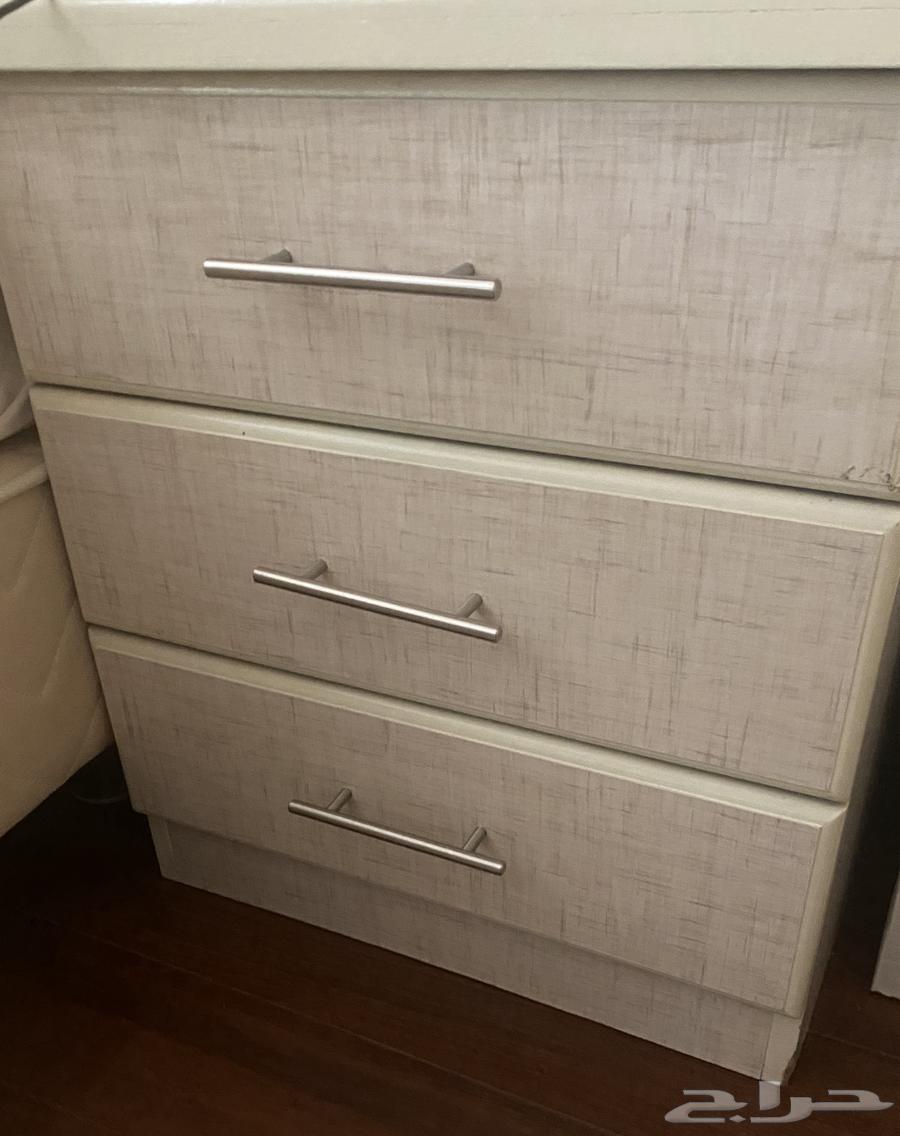 دولاب كبير خشب بحالة ممتازه جدا64677945806979112