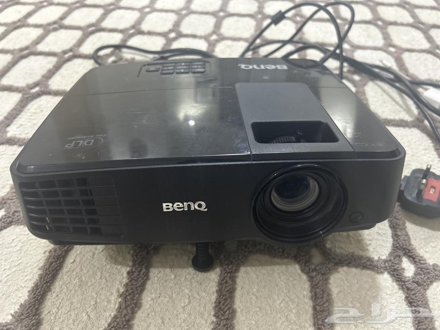 جهاز بروجكتر اخو الجديد مع وصله ايفون64570818777345111