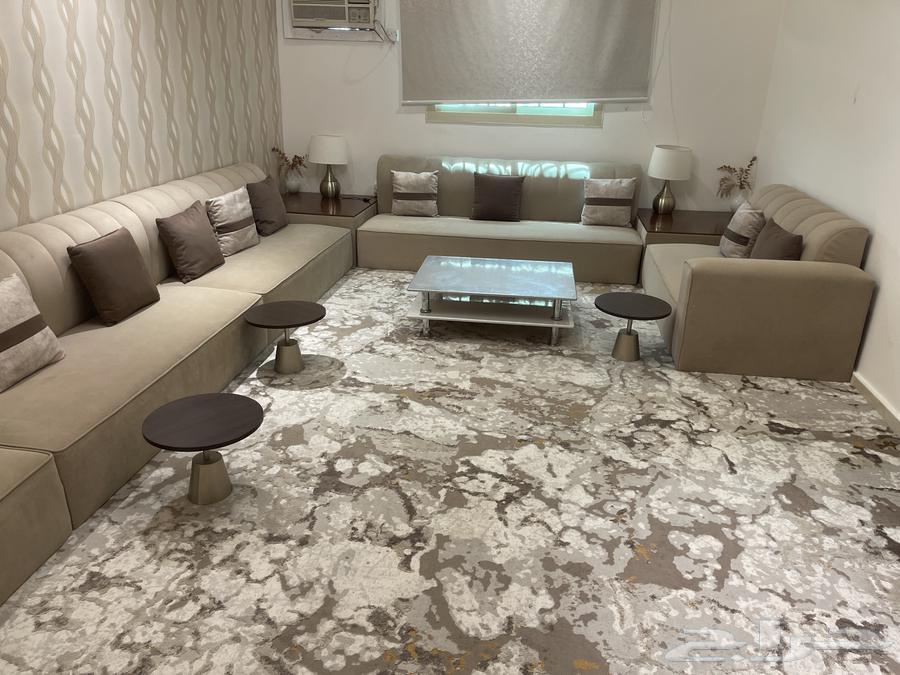 جلسة ارضية نظيفة مرررة ولا قد استخدمت غير مرة وحدة64679685921283110