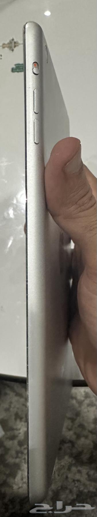 جهاز آيفون 6s و iPad mini64677313076355112