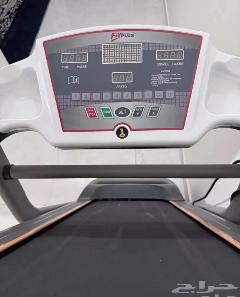 Treadmill64676808072065112