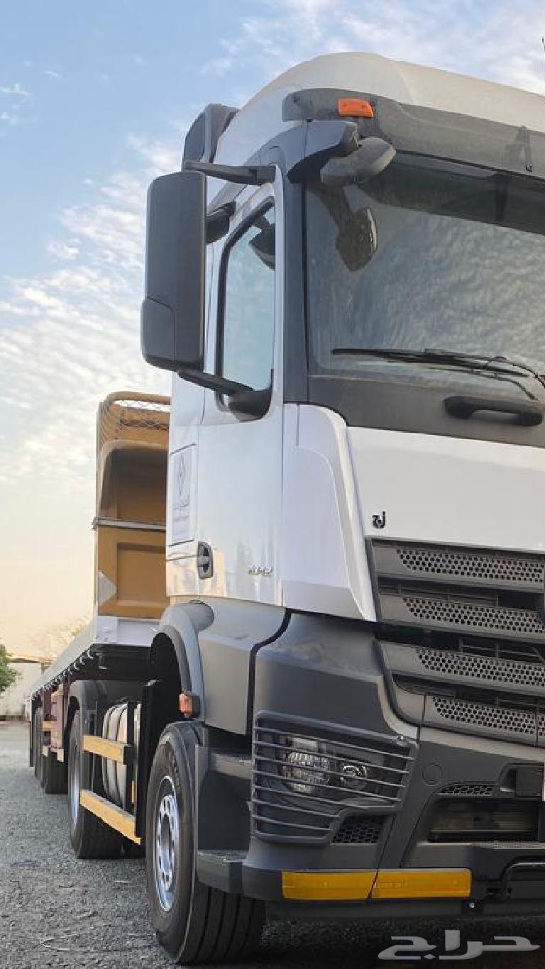 Transportation of flatbeds, curtains, hopper trucks, tankers, and bulkers64171623368322110