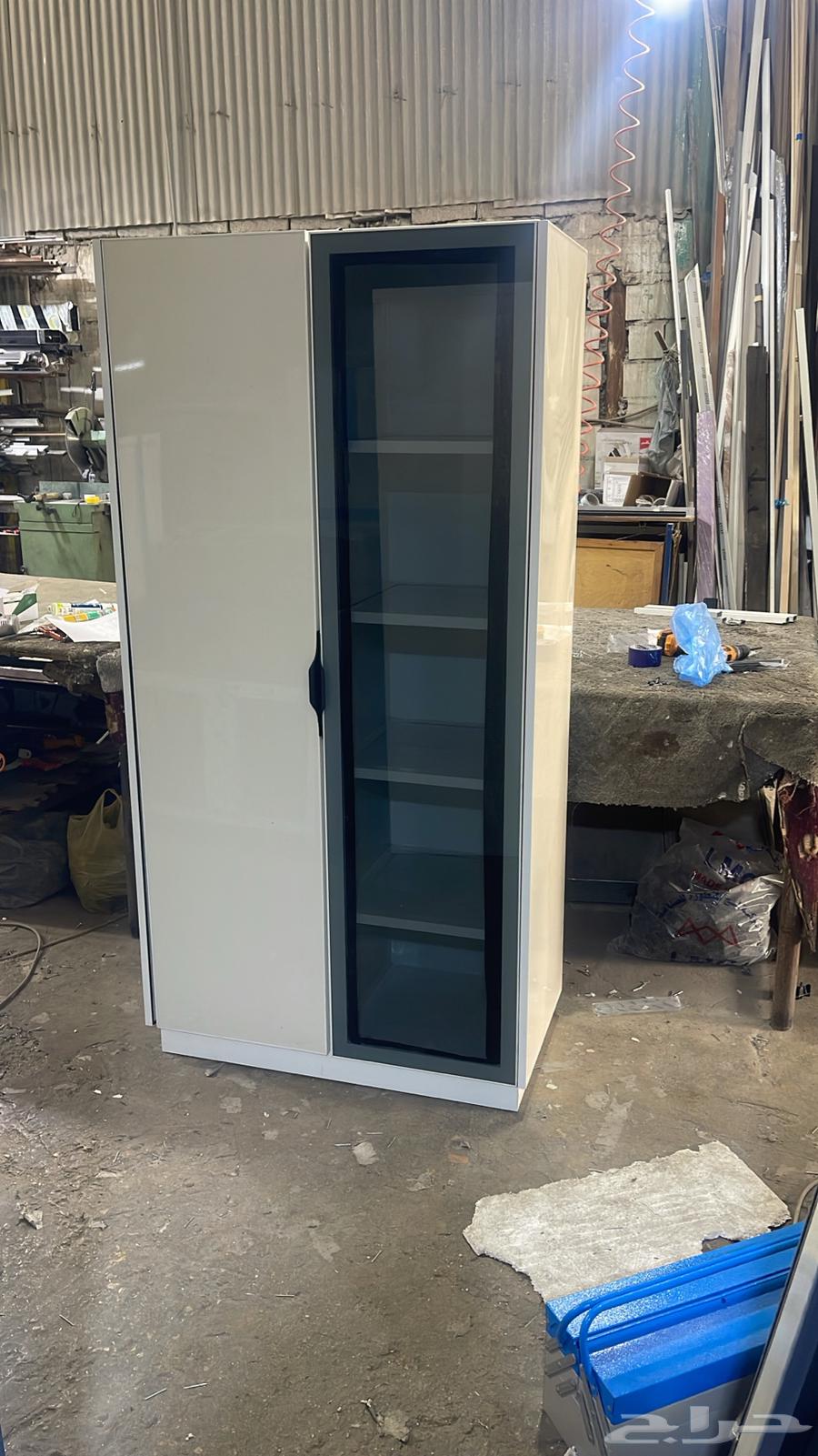 معلم المونيوم64171857852418110