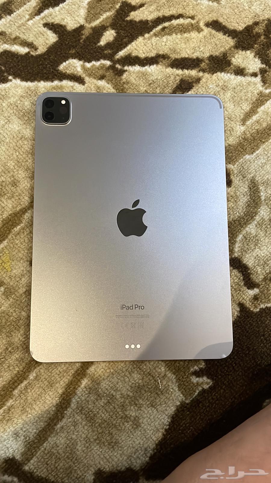 ايباد pro 11 inch نظيف جدا  128 قيقا64678689839105111